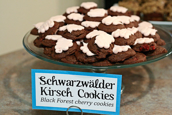 http://theculinarycouple.com/wp-content/uploads/2010/11/blackforestcookies4.jpg