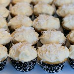 coconutcupcakes2 coconutcupcakes2